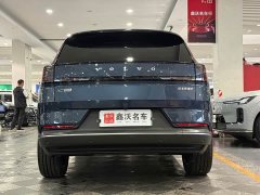 Volvo XC70 Plug-in Hybrid 2026 Two-Wheel Drive Long Range Core - ფოტო 3