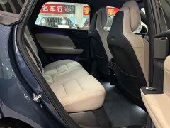 Volvo XC70 Plug-in Hybrid 2026 Two-Wheel Drive Long Range Core - ფოტო 9