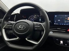 Hyundai Elantra 2021 1.5L CVT Luxury - ფოტო 12