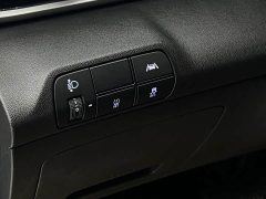 Hyundai Elantra 2021 1.5L CVT Luxury - ფოტო 8