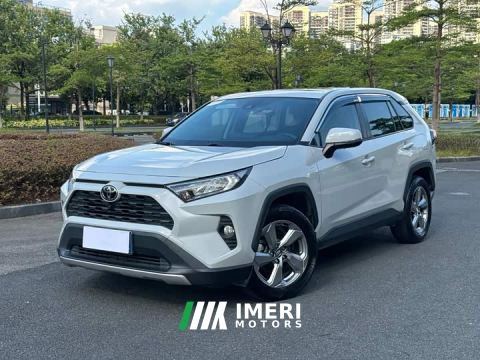 2022 Toyota RAV4 2.0L CVT FWD Fashion Edition