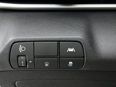Hyundai Elantra 2022 1.5L CVT Luxury - ფოტო 12