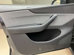 Tesla Model Y Rear-Wheel Drive - ფოტო 13