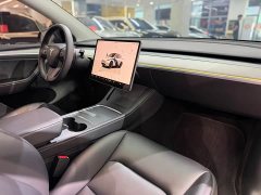 Tesla Model Y Rear-Wheel Drive - ფოტო 10