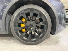 Tesla Model Y Rear-Wheel Drive - ფოტო 12
