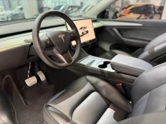 Tesla Model Y Rear-Wheel Drive - ფოტო 5