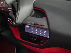 Mercedes-Benz SF90 3.9T V8 Stradale - ფოტო 14