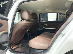 BMW 3 Series 320Li M Sport Package - ფოტო 10