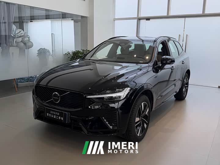 Volvo XC60 B5 AWD Smart Remote Luxury Edition