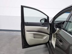 Buick GL8 Land Business Class Comfort Edition - ფოტო 8