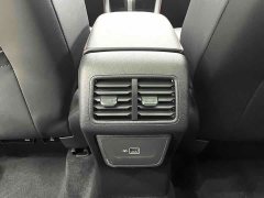 Volkswagen Jetta VS7 280TSI Automatic Comfort Edition - ფოტო 12