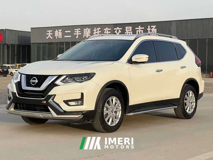 Nissan Qashqai Classic 2.0L FWD Smart Connect Premium Edition