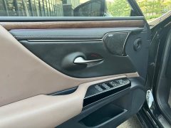 Lexus ES 2022 300h Premium Edition - ფოტო 5