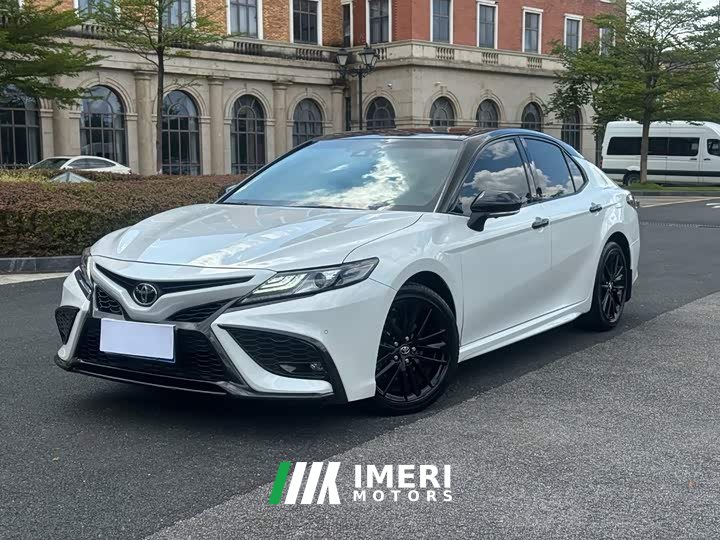 Toyota Camry 2.0S Knight Edition - ავტომობილი ჩინეთიდან