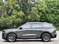 Lincoln Explorer 2.0T AWD Elite - ფოტო 17