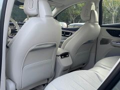 Mercedes-Benz EQE SUV 500 4MATIC Luxury - ფოტო 18