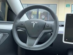 Tesla Model Y Rear-Wheel Drive - ფოტო 19