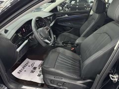 Volkswagen Passat Outstanding Edition 380TSI Dragon Prestige - ფოტო 4
