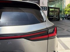 Lexus NX 350h FWD Creative Enjoyment Edition - ფოტო 12