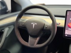 Tesla Model Y Standard Range RWD - ფოტო 12