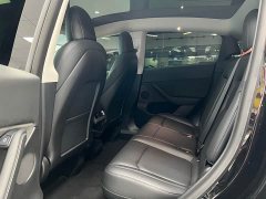 Tesla Model Y Standard Range RWD - ფოტო 9