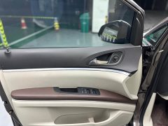 Buick GL8 Land Business Class Comfort Edition - ფოტო 5