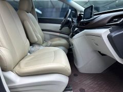 Buick GL8 Land Business Class Comfort Edition - ფოტო 9