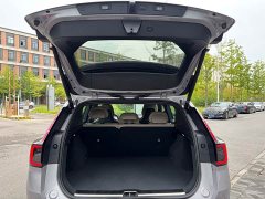 Volvo XC70 Plug-in Hybrid 2026 Two-Wheel Drive Long Range Core - ფოტო 10