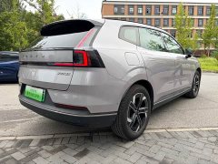 Volvo XC70 Plug-in Hybrid 2026 Two-Wheel Drive Long Range Core - ფოტო 3