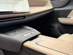 Volvo XC70 Plug-in Hybrid 2026 Two-Wheel Drive Long Range Core - ფოტო 8
