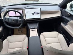 Volvo XC70 Plug-in Hybrid 2026 Two-Wheel Drive Long Range Core - ფოტო 9