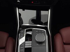 BMW 3 Series 320Li M Sport Package - ფოტო 11