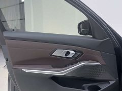 BMW 3 Series 320Li M Sport Package - ფოტო 13