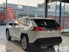 Toyota Wildland Hybrid 2.5L E-CVT FWD Luxury Plus - фото 11