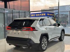 Toyota Wildland Hybrid 2.5L E-CVT FWD Luxury Plus - фото 13