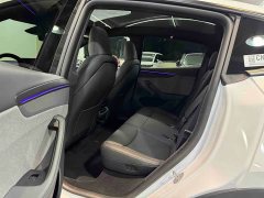 Tesla Model Y Rear-Wheel Drive - ფოტო 10