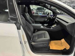 Tesla Model Y Rear-Wheel Drive - ფოტო 16