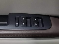 Buick GL8 Land Executive Cabin 652T Luxury - ფოტო 9
