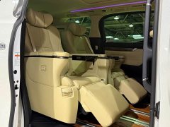 Toyota Alphard Hybrid 2.5L Premium Edition - ფოტო 11