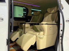 Toyota Alphard Hybrid 2.5L Premium Edition - ფოტო 9