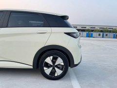 BYD Dolphin 420km Fashion Edition - ფოტო 10