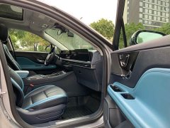 Ford Explorer 1.5T Two-Wheel Drive Prestige Hybrid - ფოტო 16