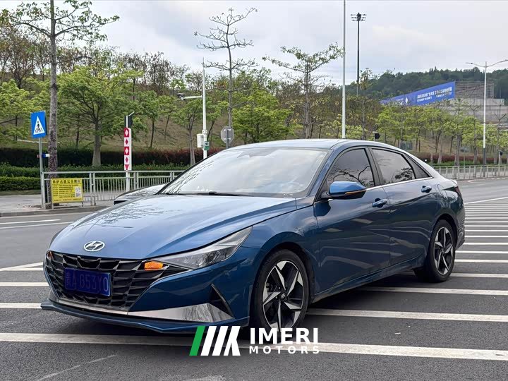 Hyundai Elantra 1.5L CVT Luxury