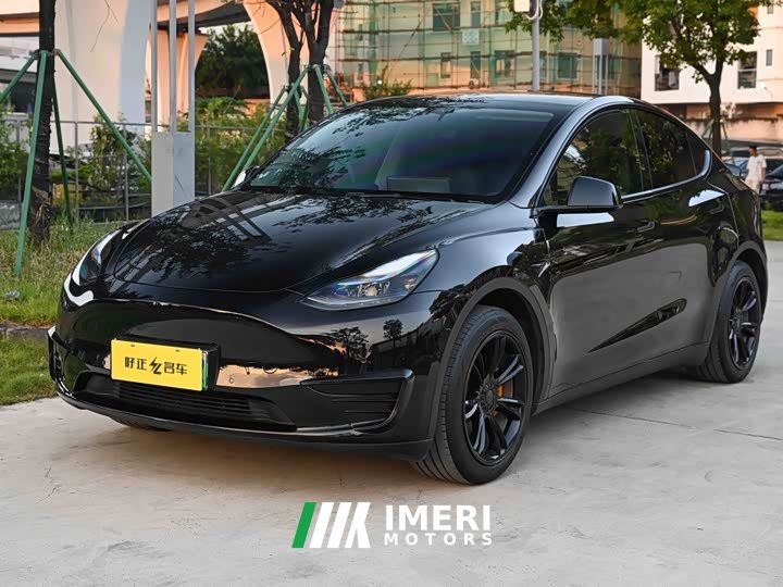 Tesla Model Y Facelift Rear-Wheel Drive