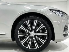 Volvo S90 B5 Intelligent Elegance Luxury Edition - ფოტო 19