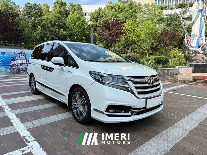 Honda Elysion 2.0L Hybrid Luxury - ავტომობილი ჩინეთიდან
