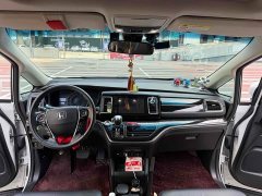Honda Elysion 2.0L Hybrid Luxury - ფოტო 3