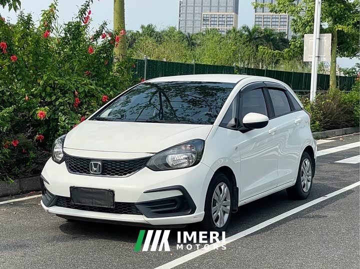 Honda Fit 1.5L CVT Trend Edition - ავტომობილი ჩინეთიდან