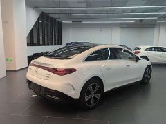 Mercedes-Benz EQE 500 4MATIC Luxury - ფოტო 6