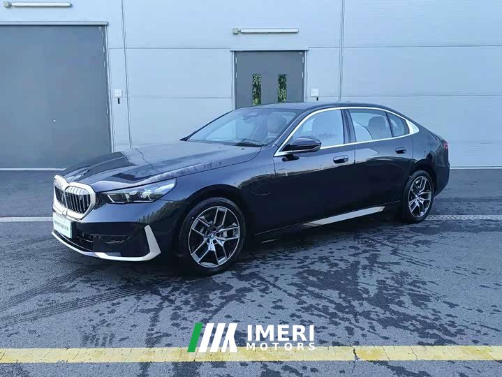 BMW i5 2024 eDrive 35L Luxury Package - ავტომობილი ჩინეთიდან